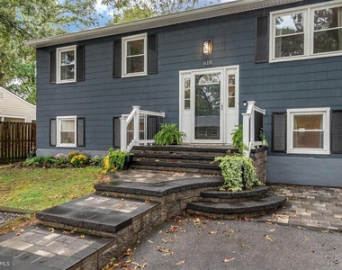 610 Park Road - Photo Thumbnail 2