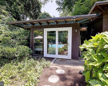 1169 Latrobe Drive - Photo Thumbnail 25