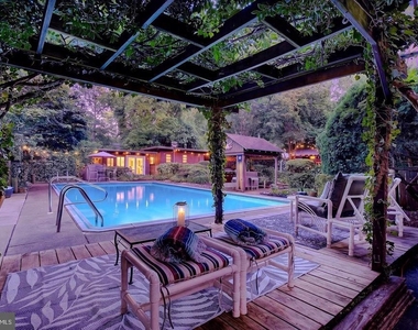1169 Latrobe Drive - Photo Thumbnail 2