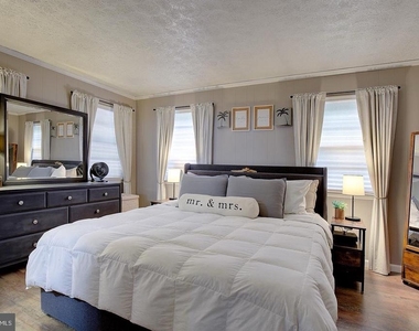 1169 Latrobe Drive - Photo Thumbnail 18