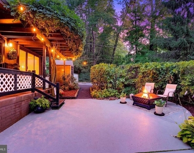 1169 Latrobe Drive - Photo Thumbnail 4