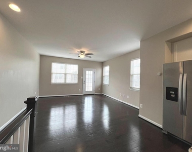 2830 Marvin Lane - Photo Thumbnail 3