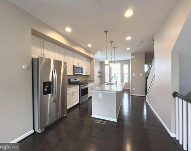 2830 Marvin Lane - Photo Thumbnail 10