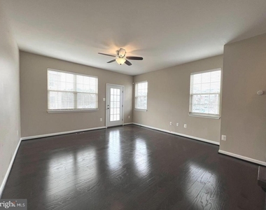 2830 Marvin Lane - Photo Thumbnail 2
