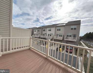 2830 Marvin Lane - Photo Thumbnail 27