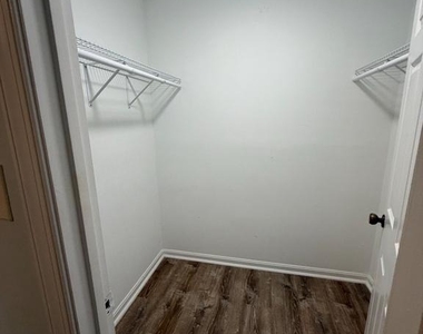 2900 Shipmaster Way - Photo Thumbnail 8