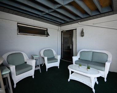 301 Burnside Street - Photo Thumbnail 8