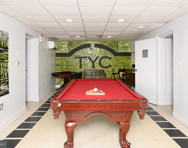 301 Burnside Street - Photo Thumbnail 16