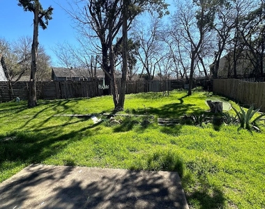 6707 Capriola Dr - Photo Thumbnail 8