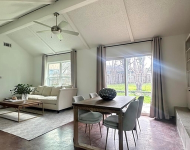 6707 Capriola Dr - Photo Thumbnail 2