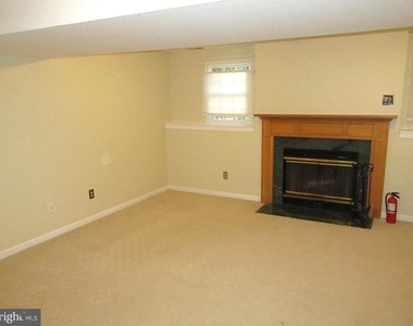 110 Abelia Drive - Photo Thumbnail 11