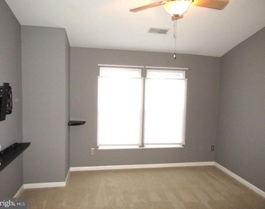 110 Abelia Drive - Photo Thumbnail 7