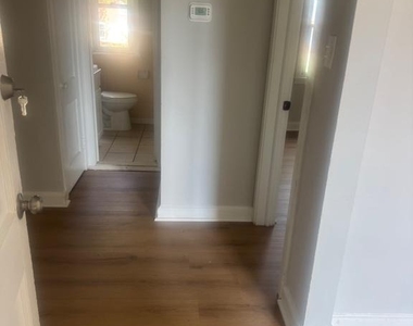 2707 W 4th Street - Photo Thumbnail 1