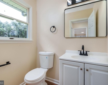 230 Sheffield Drive - Photo Thumbnail 14