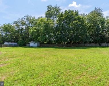 230 Sheffield Drive - Photo Thumbnail 3