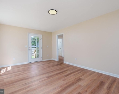 230 Sheffield Drive - Photo Thumbnail 16