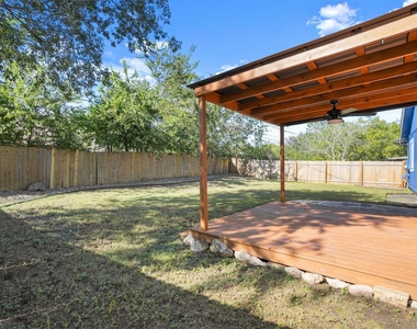 3213 Plantation Rd - Photo Thumbnail 4