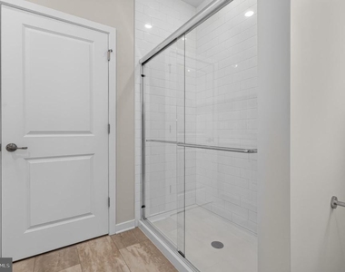 877 Virdin Drive - Photo Thumbnail 23