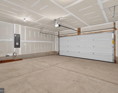877 Virdin Drive - Photo Thumbnail 28