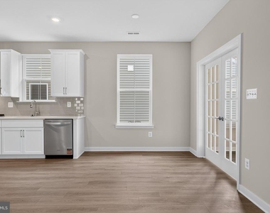 877 Virdin Drive - Photo Thumbnail 9