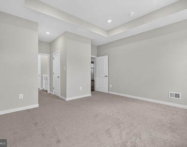 877 Virdin Drive - Photo Thumbnail 20
