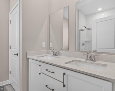 877 Virdin Drive - Photo Thumbnail 21