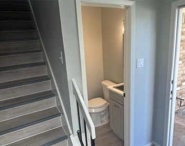 9303 Quail Wood Dr - Photo Thumbnail 3