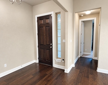 2637 Enza Dr - Photo Thumbnail 6