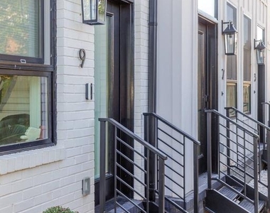 217 16th Street Ne - Photo Thumbnail 4