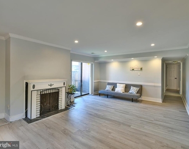 3481 Summit Court Ne - Photo Thumbnail 6