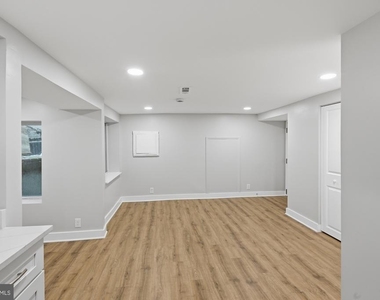 2388 Champlain Street Nw - Photo Thumbnail 13