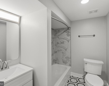 2388 Champlain Street Nw - Photo Thumbnail 12