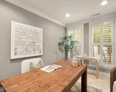 914 4th Street Se - Photo Thumbnail 3