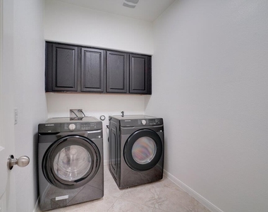 2509 Etta May Ln - Photo Thumbnail 18
