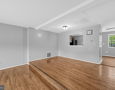 910 Southern Avenue Se - Photo Thumbnail 19
