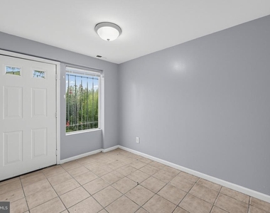 910 Southern Avenue Se - Photo Thumbnail 18