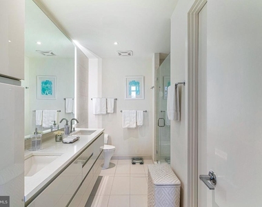 810 O Nw - Photo Thumbnail 16