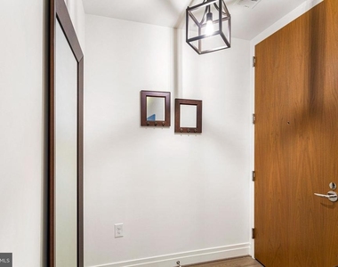 810 O Nw - Photo Thumbnail 3