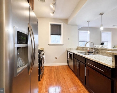 921 Butternut Street Nw - Photo Thumbnail 3