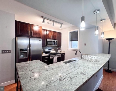 921 Butternut Street Nw - Photo Thumbnail 5
