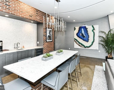 2125 14th Street Nw - Photo Thumbnail 17