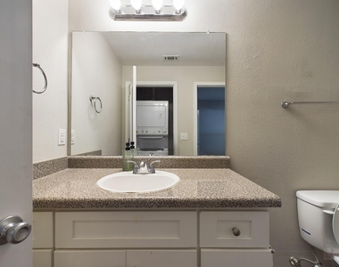 3839 Dry Creek Dr - Photo Thumbnail 11
