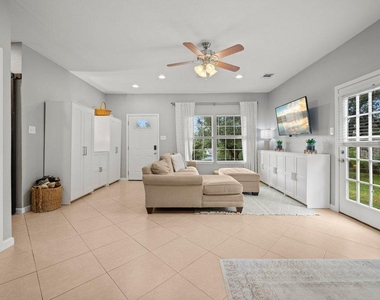 10604 Lake Beach Dr - Photo Thumbnail 7