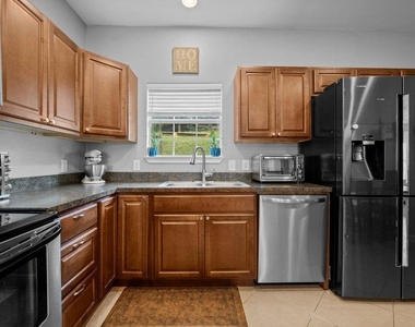 10604 Lake Beach Dr - Photo Thumbnail 10