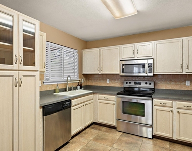 400 Debora Dr - Photo Thumbnail 10