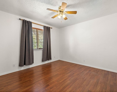 400 Debora Dr - Photo Thumbnail 20