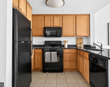 355 I Street Sw - Photo Thumbnail 5