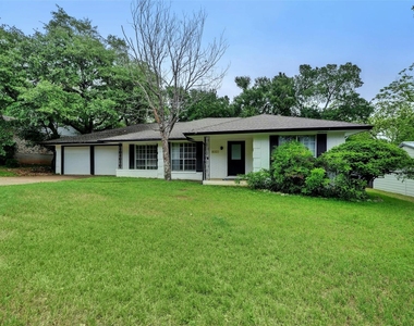 8001 Ceberry Dr - Photo Thumbnail 1