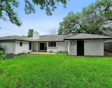 8001 Ceberry Dr - Photo Thumbnail 24