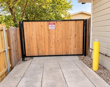 5510 Manor Rd - Photo Thumbnail 17